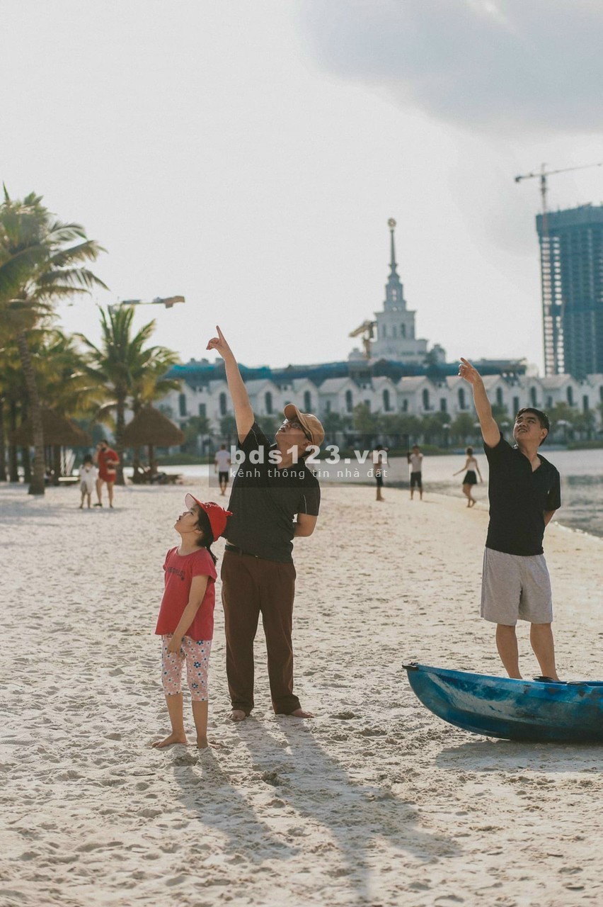 Cần tiền bán căn hộ 2PN+1 , 2VS chỉ 1.9 tỷ full nội thất view thoáng tại Vinhomes ocean park