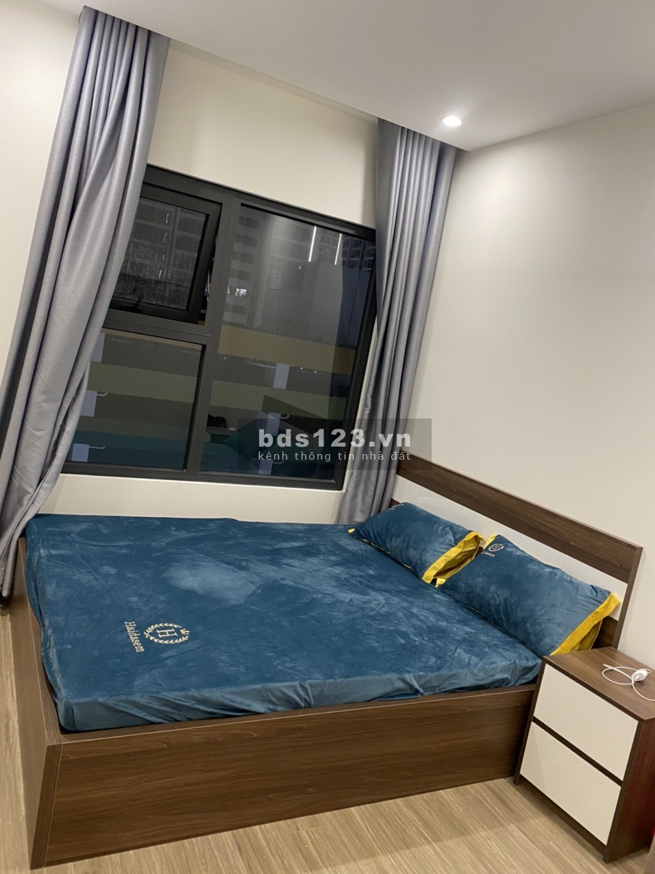 Cần tiền bán căn hộ 2PN+1 , 2VS chỉ 1.9 tỷ full nội thất view thoáng tại Vinhomes ocean park