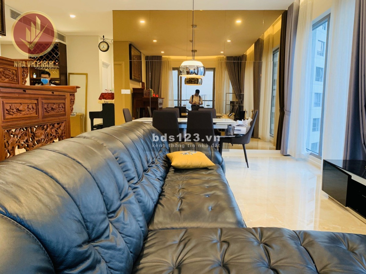 Bán căn hộ 3 phòng ngủ rẻ nhất Đảo Kim Cương. Dt 117m2. Full nội thất cao cấp. LH 0938420602