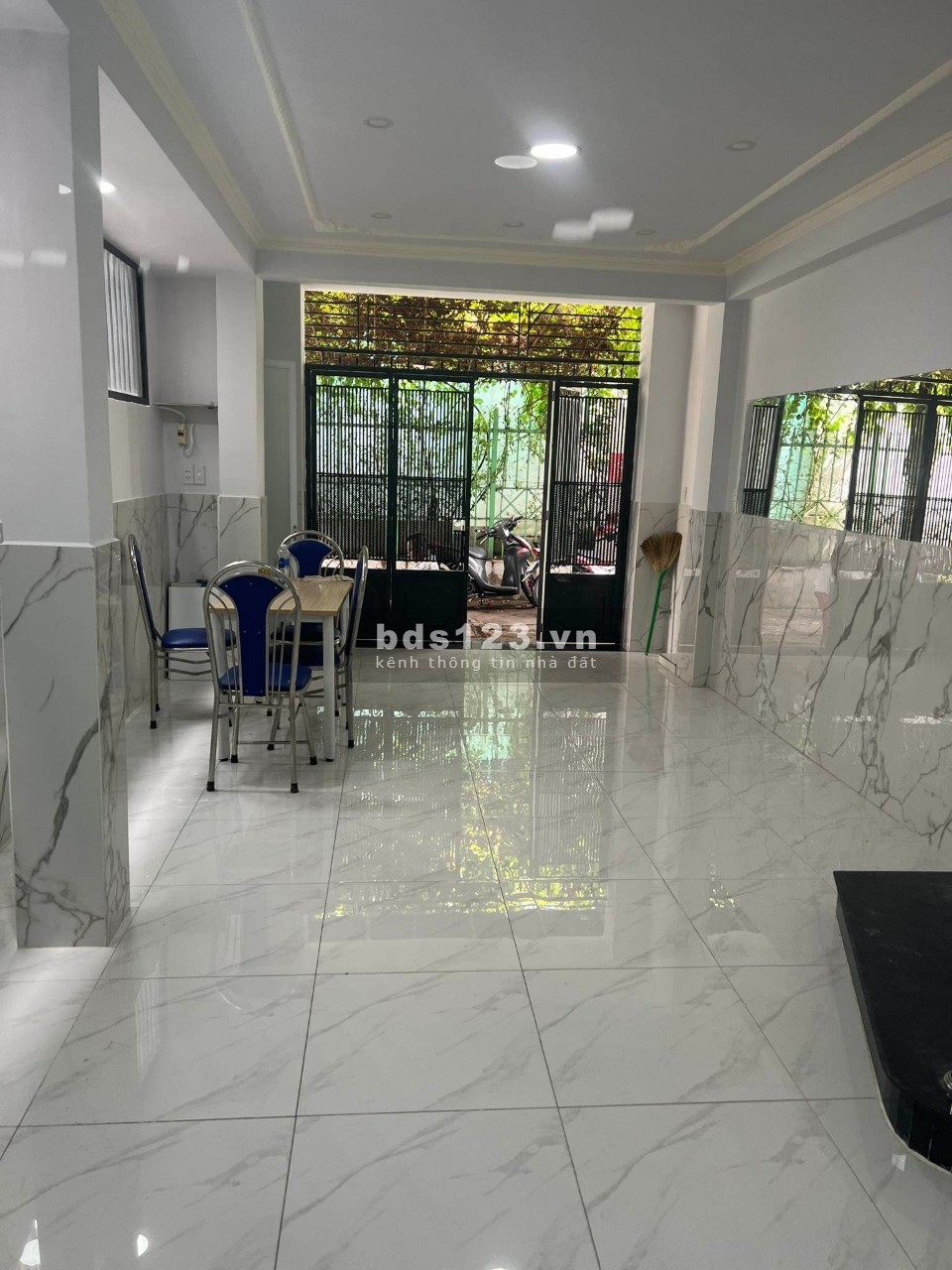Lô góc 2 mặt tiền hẻm Lê Văn Sỹ giáp Tân Bình, 36m2 ngang 4m, 1 trệt 1 lầu, 4.3 tỷ