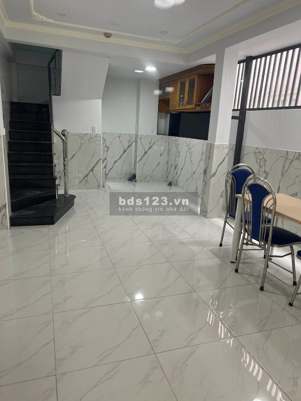 Lô góc 2 mặt tiền hẻm Lê Văn Sỹ giáp Tân Bình, 36m2 ngang 4m, 1 trệt 1 lầu, 4.3 tỷ