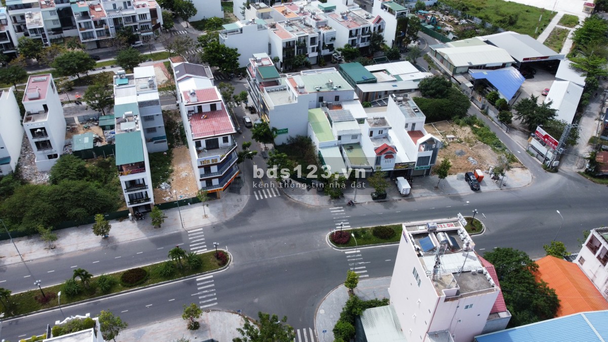 Bán đất lô góc VIP VCN phước Long 1 giá tốt