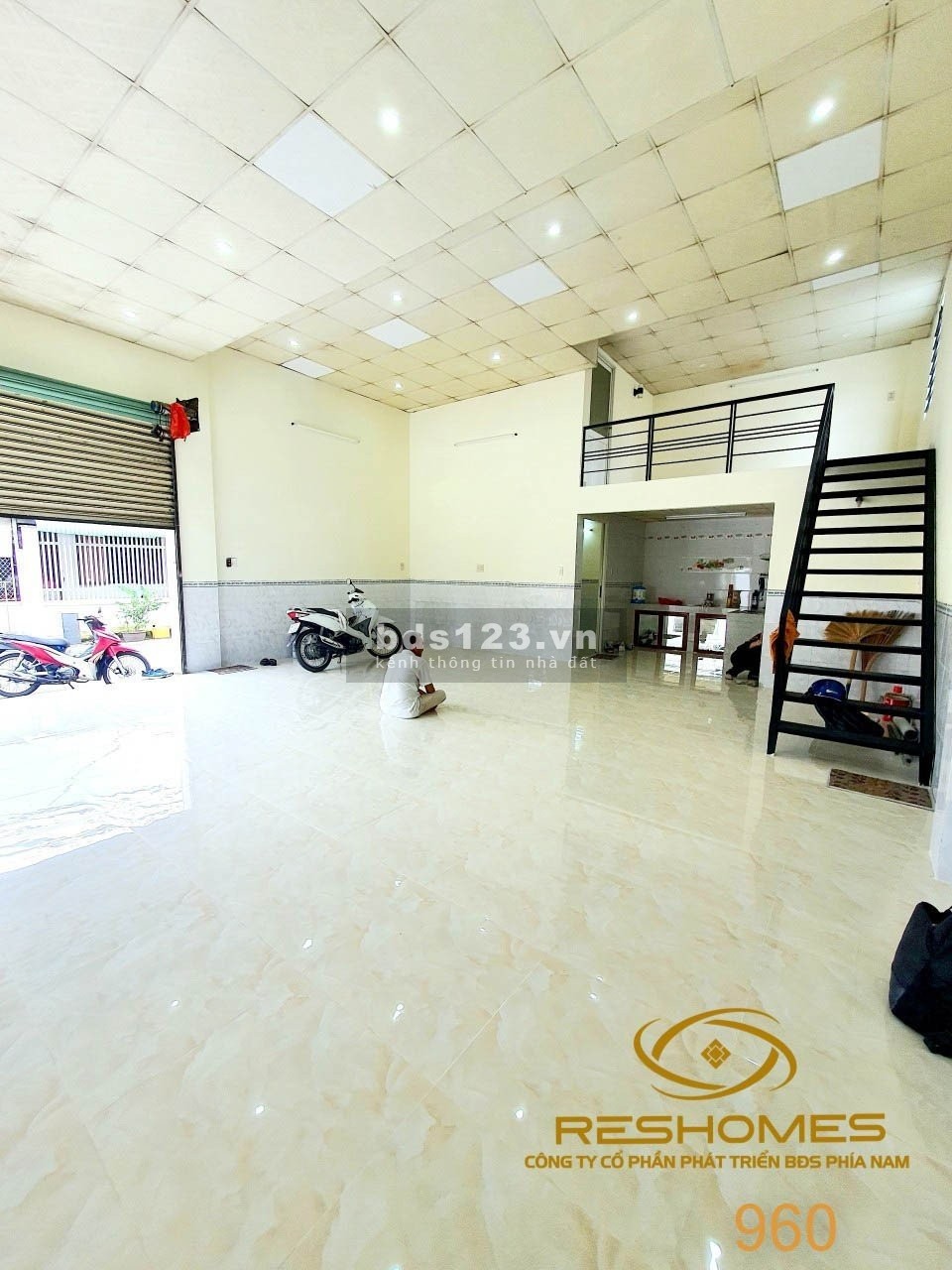 Cho thuê nhà góc 2 mặt tiền Võ Thị Sáu, ngang 8m, hẻm xe hơi