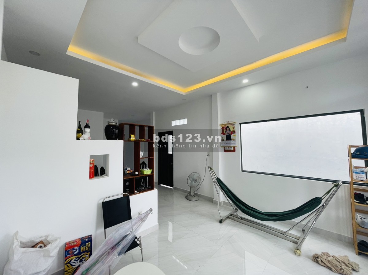 Cần tiền giải quyết công việc, bán nhà Phường 5 dt 5x25