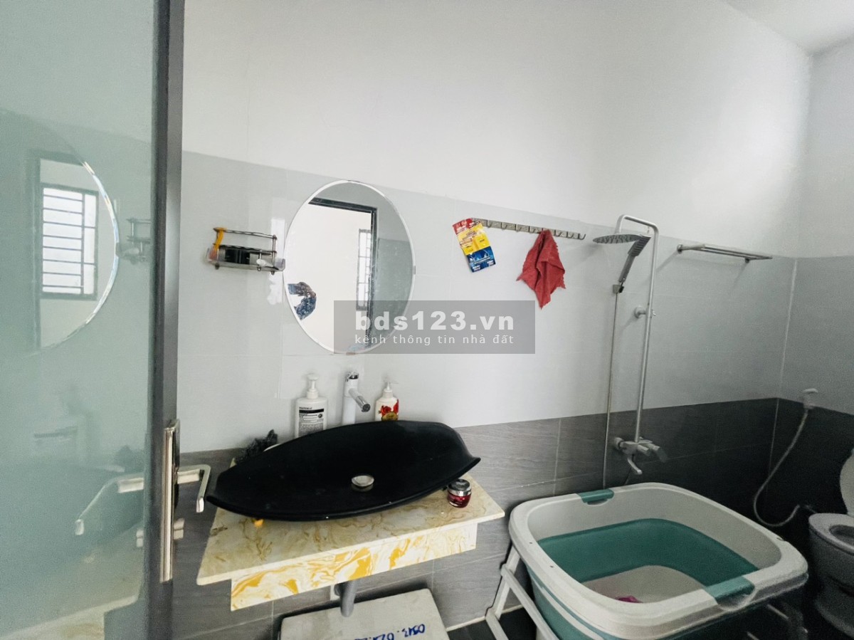 Cần tiền giải quyết công việc, bán nhà Phường 5 dt 5x25