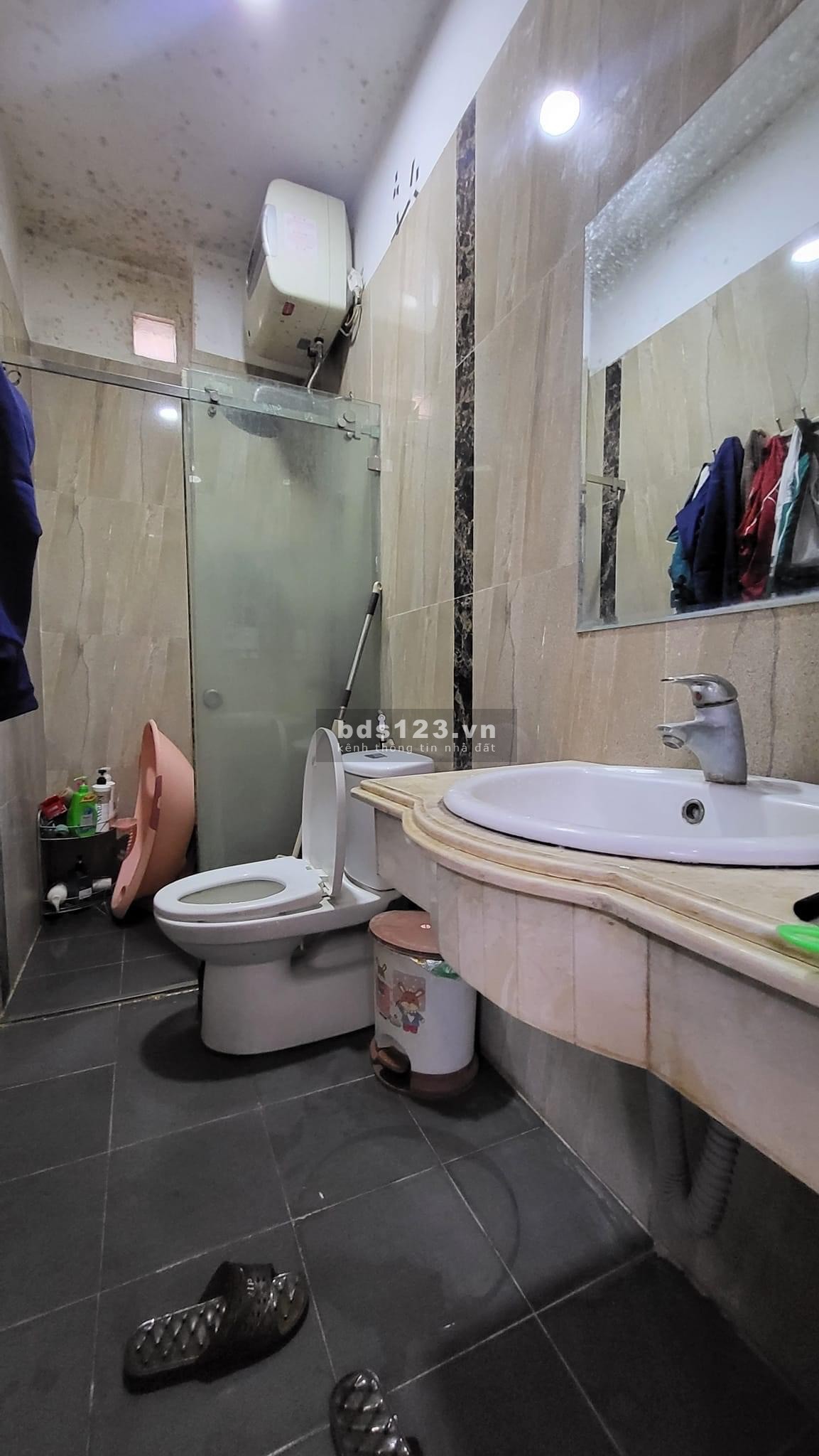 Bán nhà riêng Vĩnh Hưng, diện tích 30m2, kết cầu 6 tầng lầu