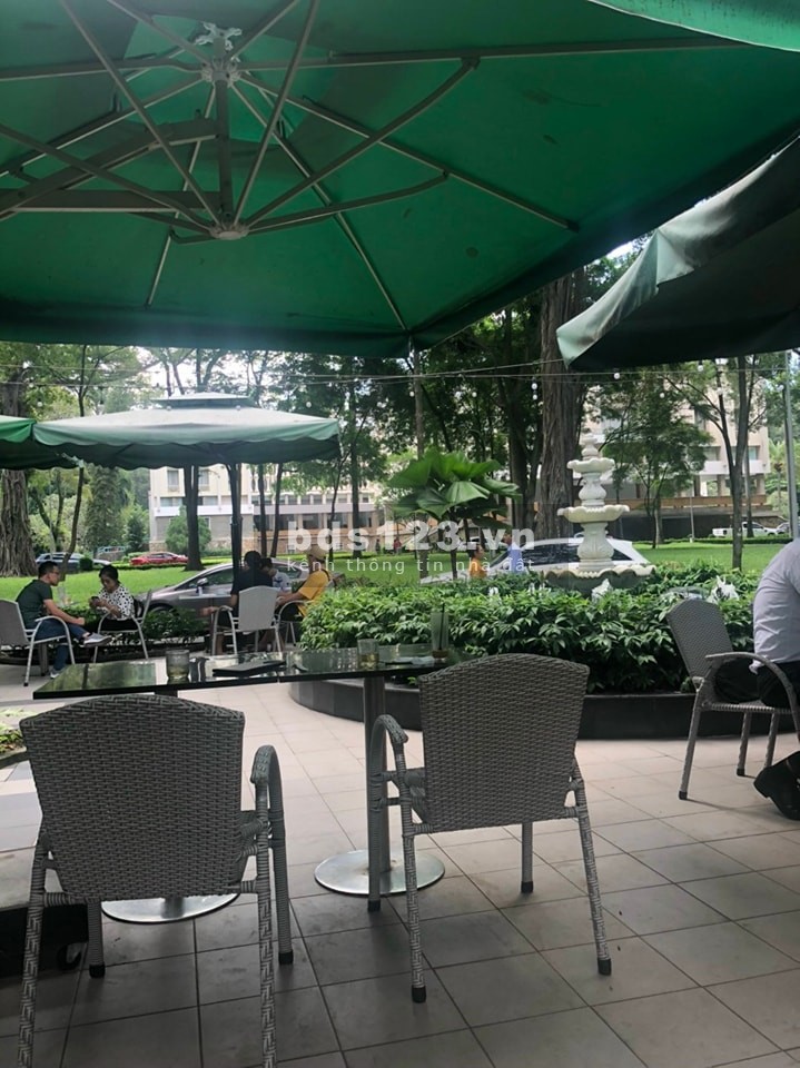 Bán nhà có mặt tiền kinh doanh quận 11 đông dân cư