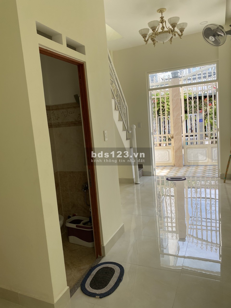 Bán nhà riêng 2 lầu mới, thông thoáng trên đường số 6, HBP, Thủ Đức, DT 63m2, giá 4,67 tỷ