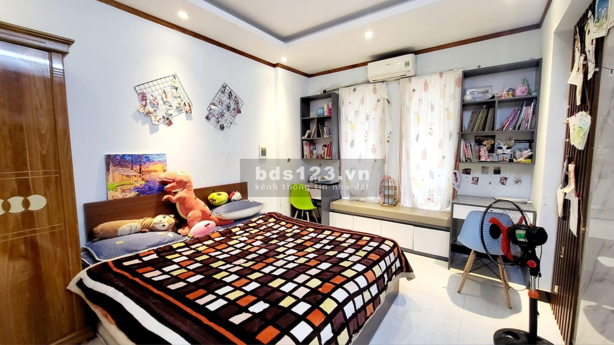 Bán nhà riêng Vĩnh Hưng, diện tích 30m2, kết cầu 6 tầng lầu