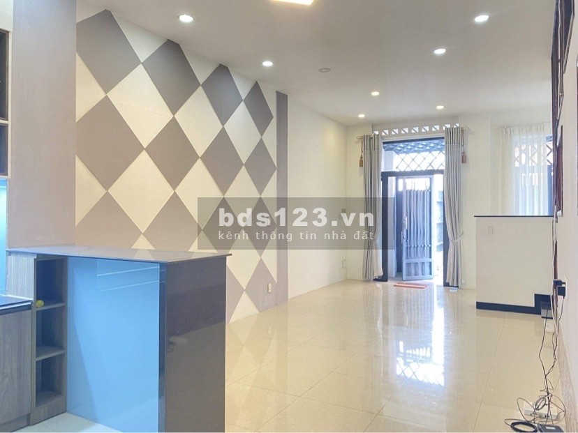 Chỉ 4 Tỷ Nhỉnh Có Ngay Nhà HXH Hiệp Bình Phước, Thủ Đức. 68m2(3Tầng,4PN) Kế Vạn Phúc City.