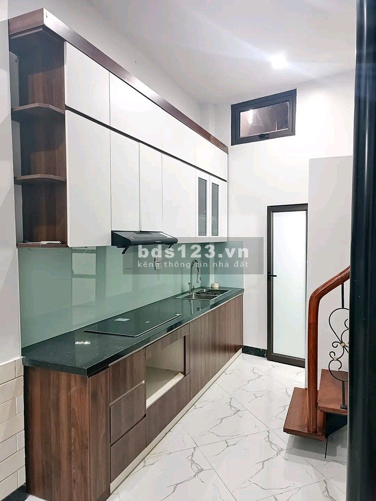 Bán nhà riêng hàng hiếm tại nhà phố Trưởng Định - 38m2 - 5 tầng - 3.3 tỷ - mới 100%