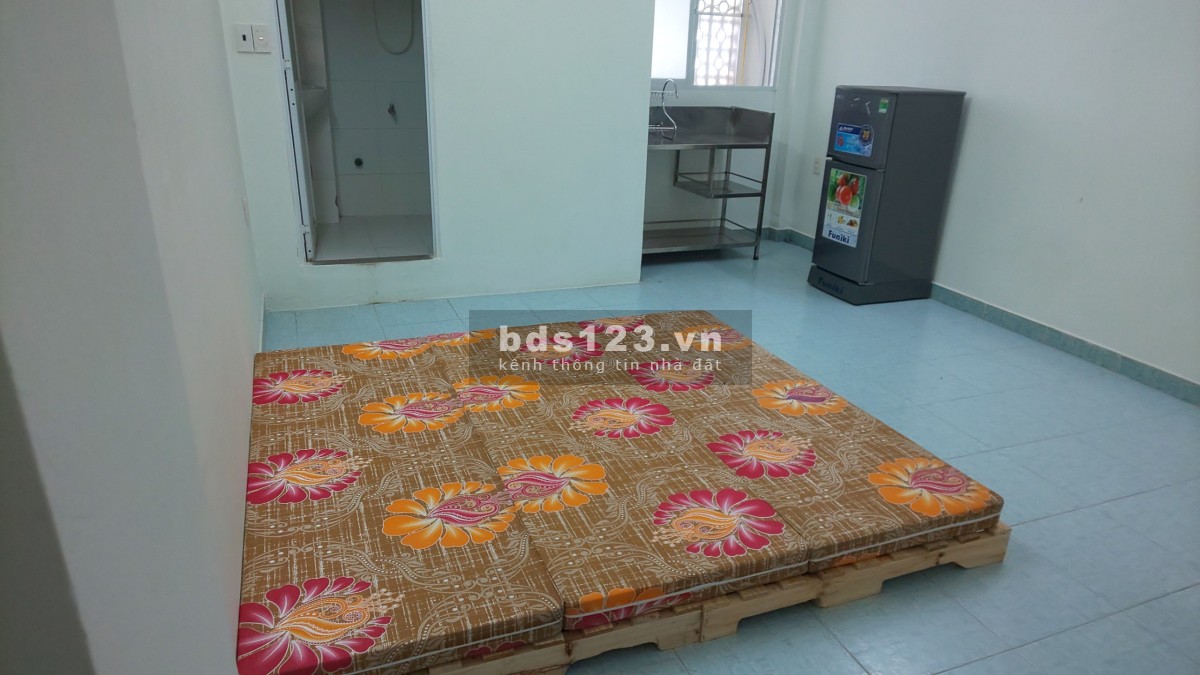 Cho thuê phòng trọ đường D5, diện tích hơn 20m2