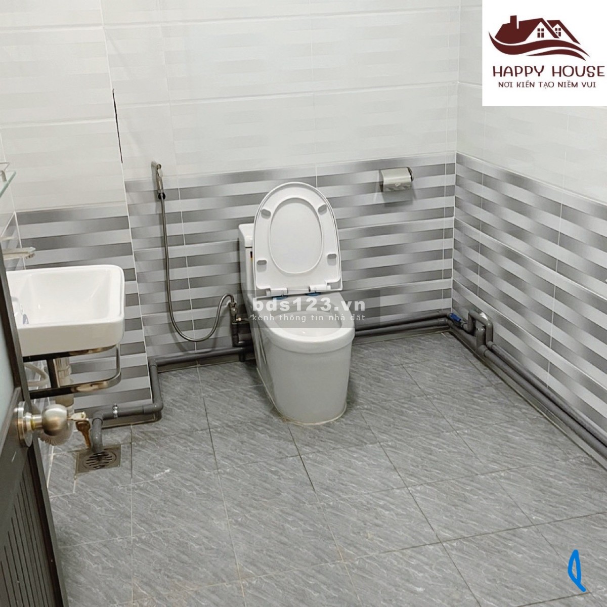 Căn hộ dịch vụ mới xây full nội thất ở quận 10 giá siêu hời