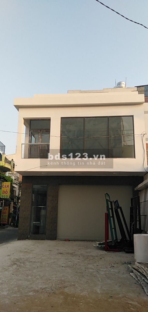 Cho thuê nhà 2 MT đường Tân Kỳ Tân Quý, DT lớn (112 m2)