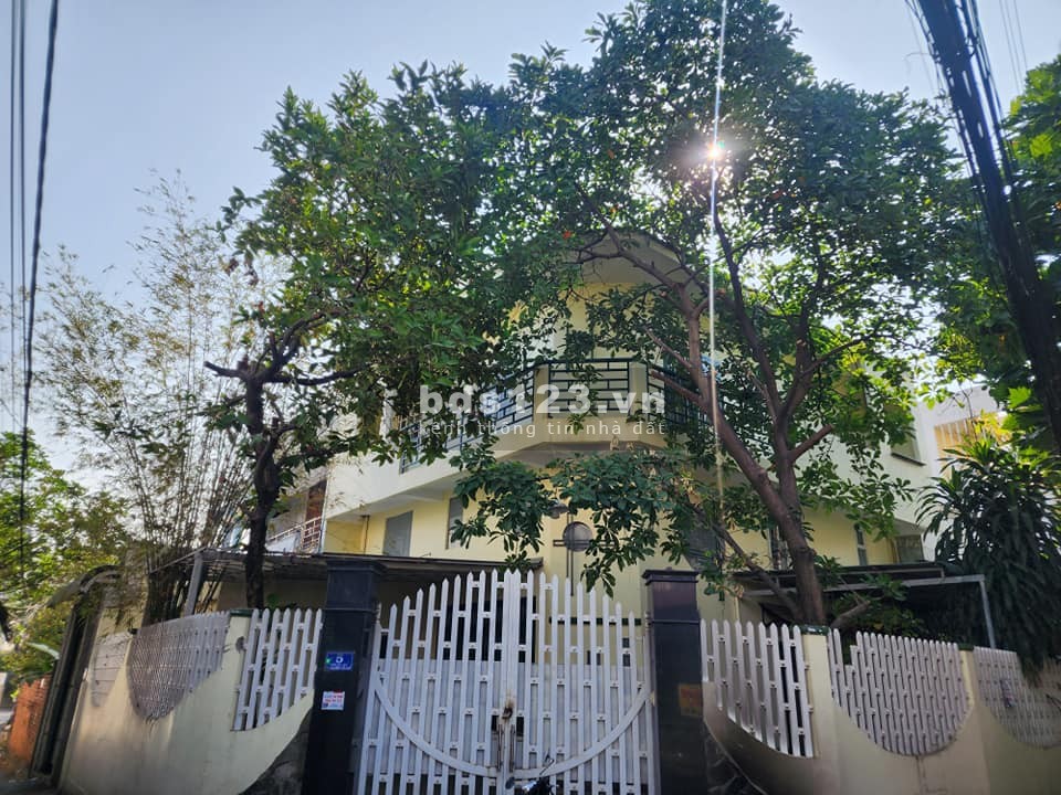 Cấn cho thuê nhà trống (ko có nội thất)