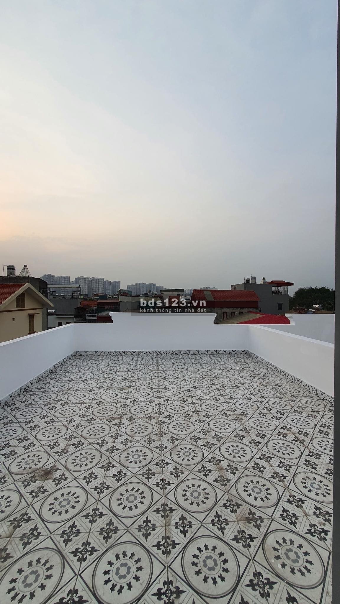 Hiến bán nhà lô góc kinh doanh - Ô tô 7 chỗ - Háng xóm TIME CITY - Nhỉnh 3 tỷ - 5 tầng.