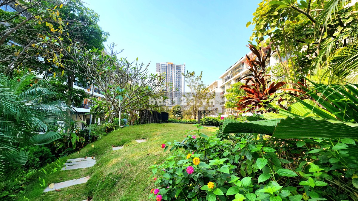 Bán căn hộ mới 3 ngủ - 105 m2 - 3.28 tỷ, gần Phố Cổ, cắt lỗ gần 1 tỷ so với hợp đồng, full nội thất