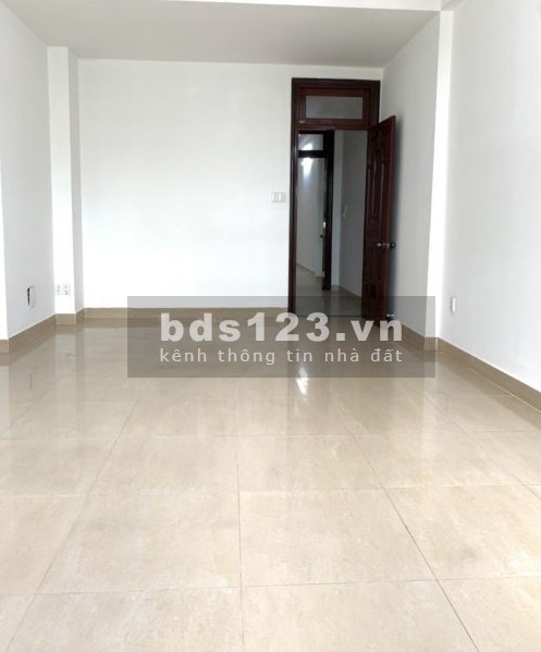 Cho thuê nhà mt Huỳnh Văn Bánh, Phú Nhuận, 60m2, 34 triệu