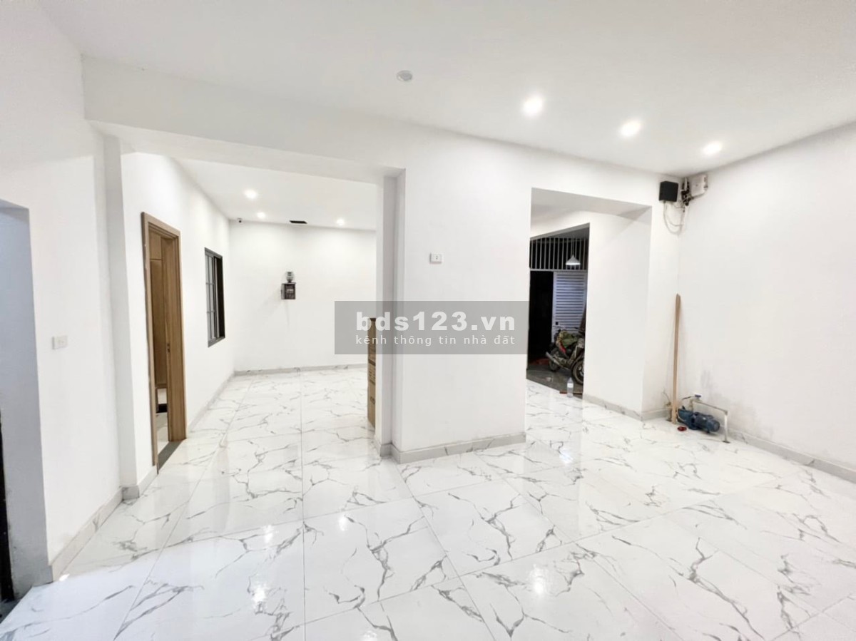 Bán đất vàng còn sót lại phố Trường chinh, 150m2, 10.6 tỷ