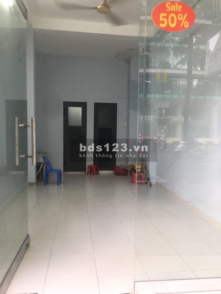 Cho thuê bằng bằng kinh doanh cực mới ngay trung tâm Quận 10, đường 3/2, giá chỉ 12 triệu/tháng