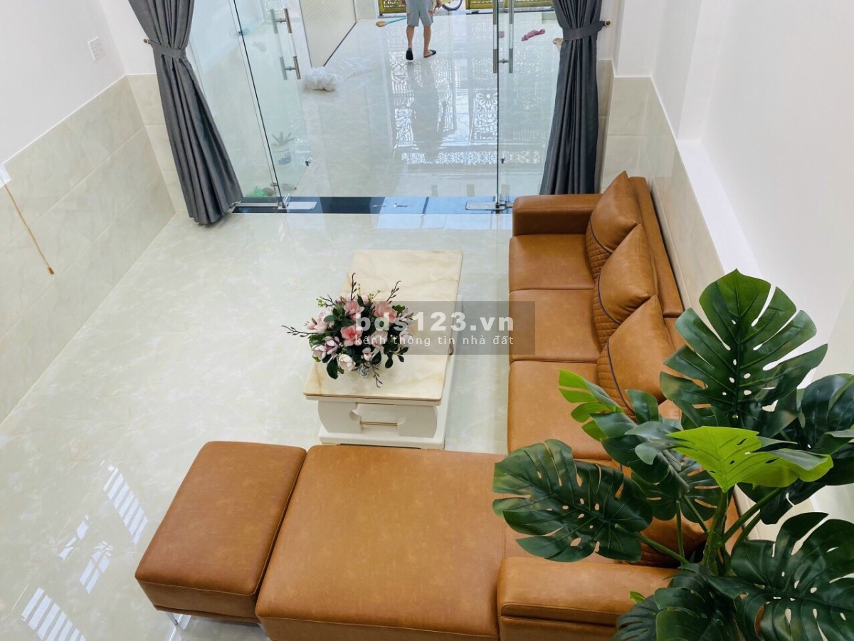 Bán nhà 3 lầu đường Lê Ngọc Hân, Phường 1, TP Vũng Tàu