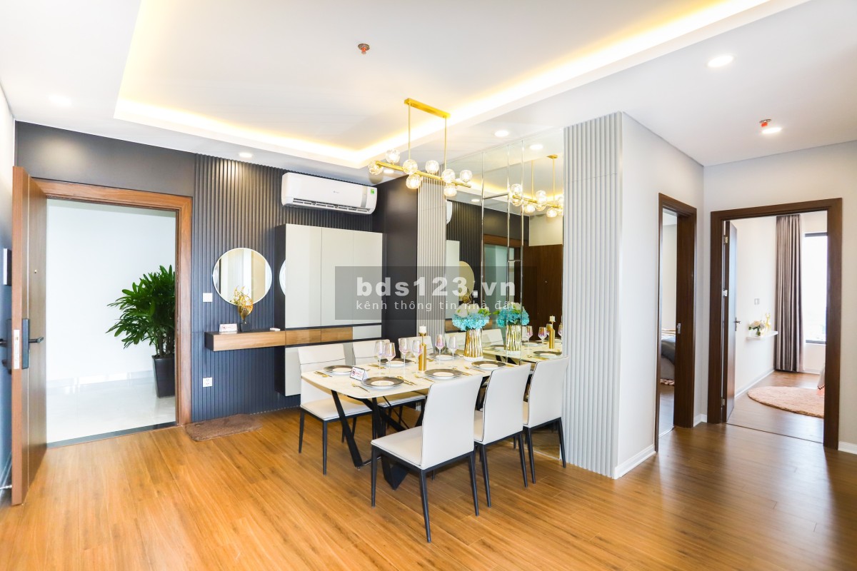 Bán căn hộ mới 3 ngủ - 105 m2 - 3.28 tỷ, gần Phố Cổ, cắt lỗ gần 1 tỷ so với hợp đồng, full nội thất