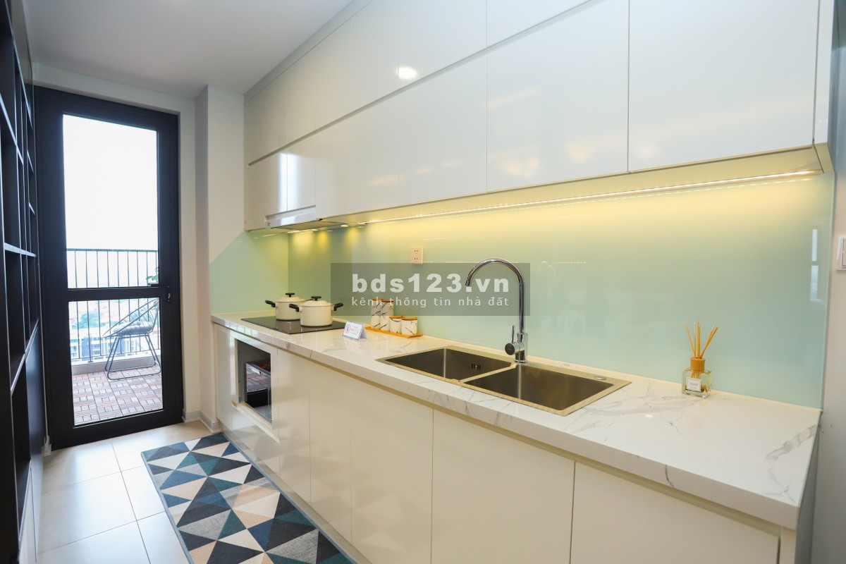 Bán căn hộ mới 3 ngủ - 105 m2 - 3.28 tỷ, gần Phố Cổ, cắt lỗ gần 1 tỷ so với hợp đồng, full nội thất