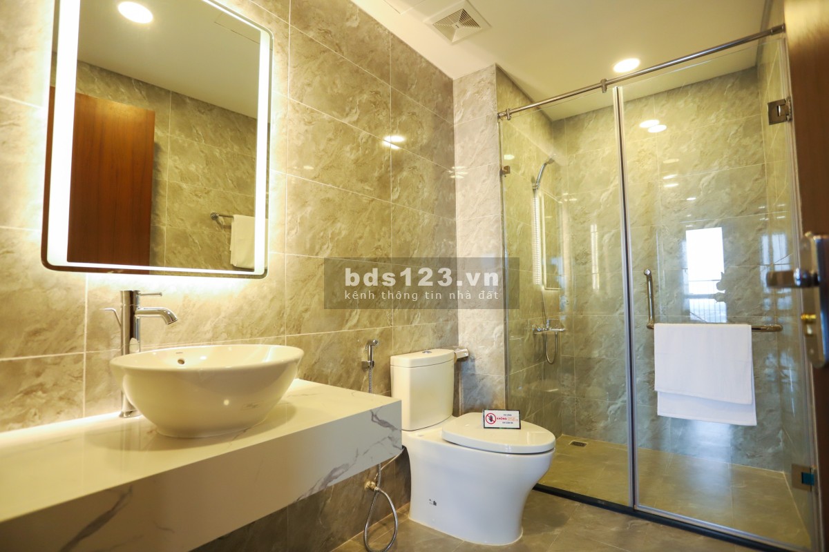 Bán căn hộ mới 3 ngủ - 105 m2 - 3.28 tỷ, gần Phố Cổ, cắt lỗ gần 1 tỷ so với hợp đồng, full nội thất