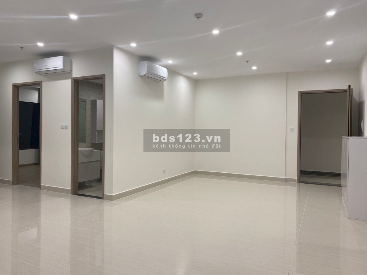 Bán căn hộ Vinhomes Smart CIty 75m2 giá 2.75 tỷ