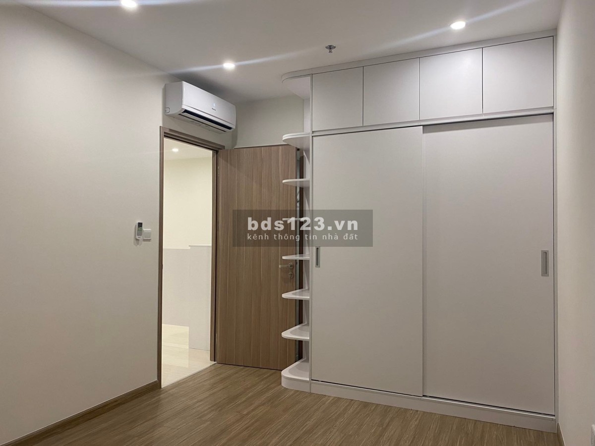 Bán căn hộ Vinhomes Smart CIty 75m2 giá 2.75 tỷ