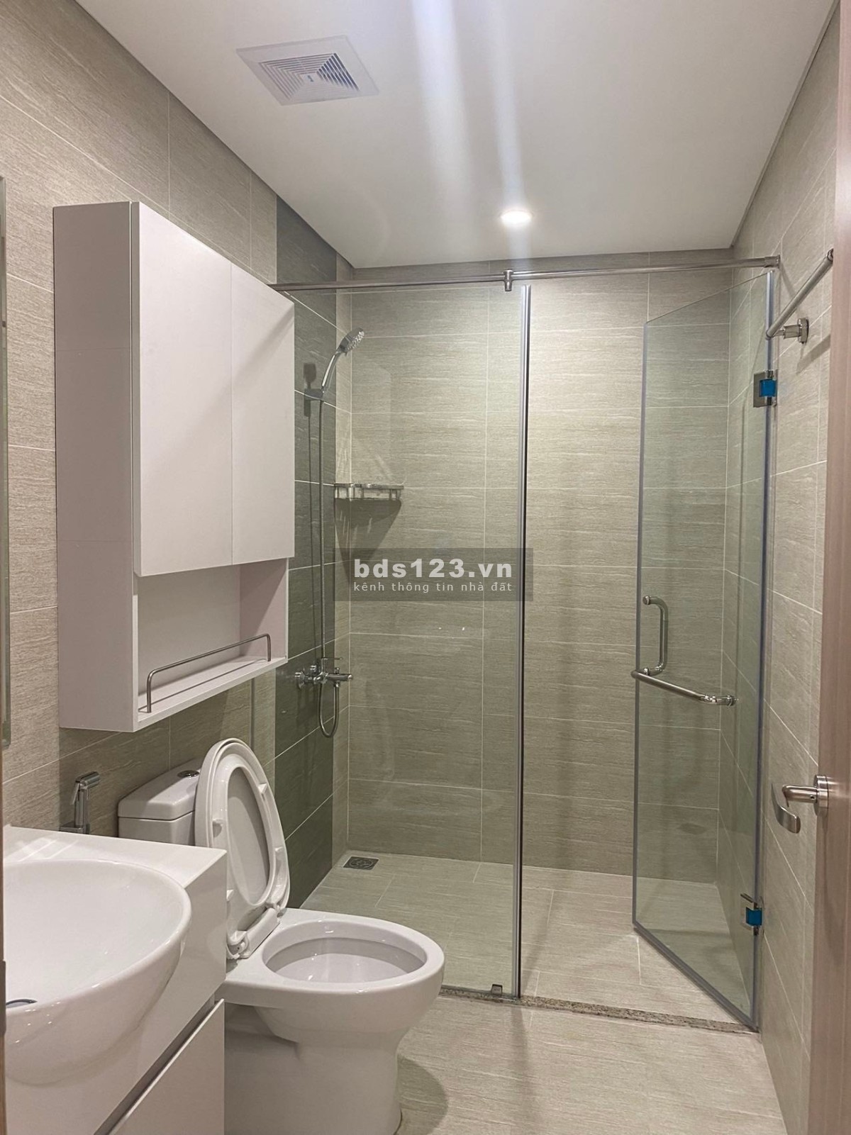 Bán căn hộ Vinhomes Smart CIty 75m2 giá 2.75 tỷ