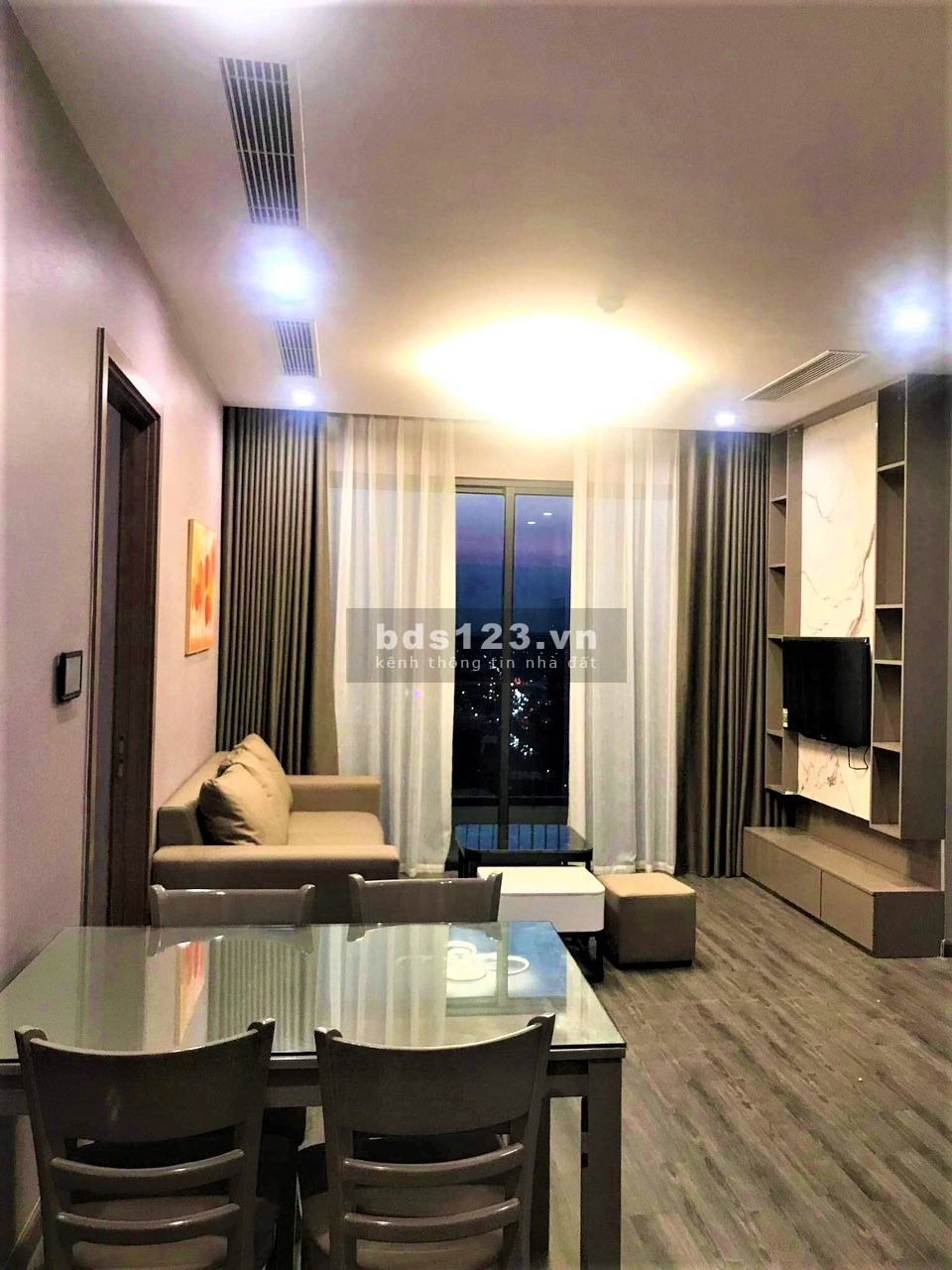 Rẻ bất ngờ! Bán căn hộ cao cấp Rubi, 86m² 3PN2WC, tầng trung, view thoáng, chỉ 3,3 tỷ - Vinhomes OCP