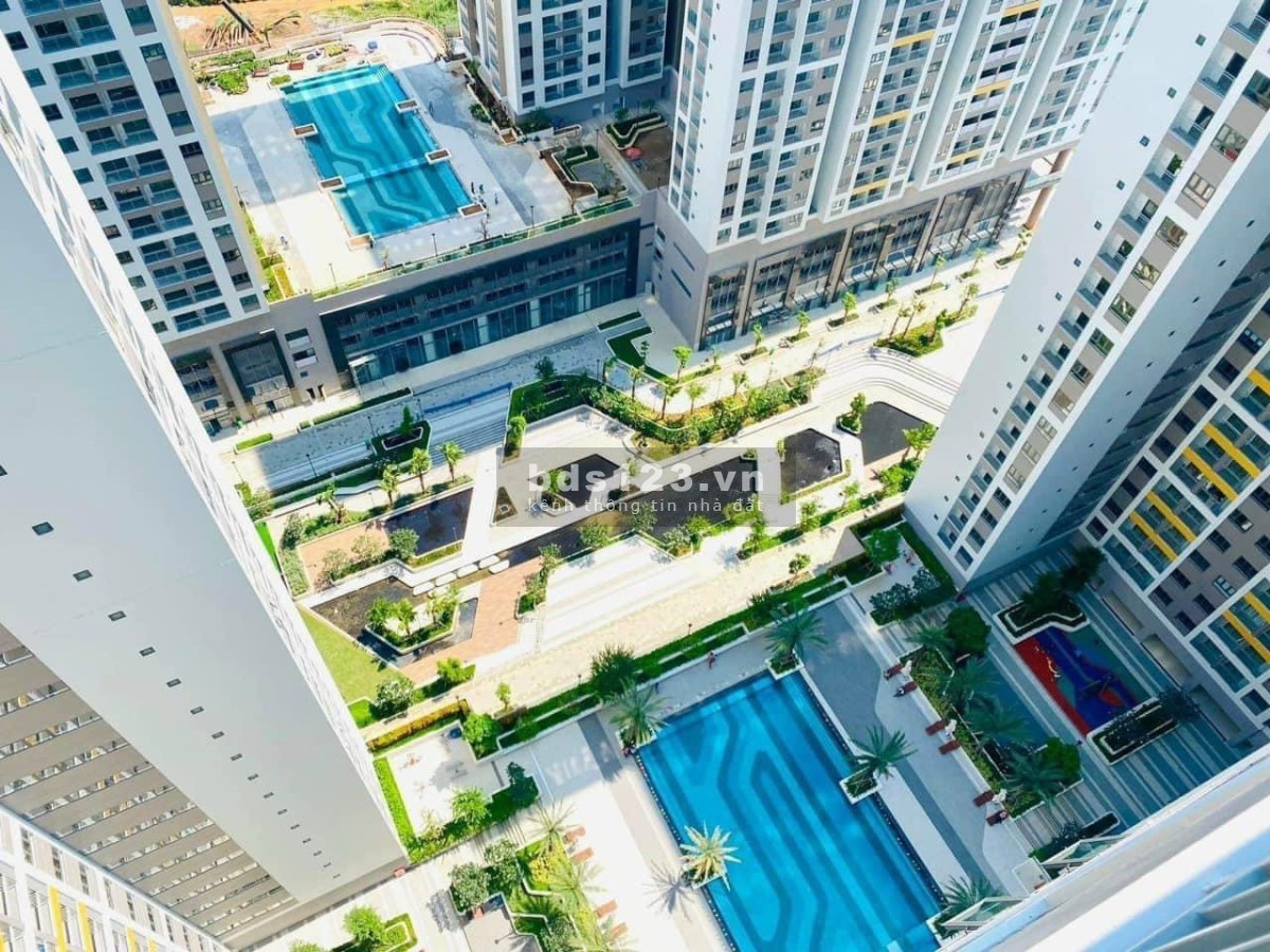 Căn góc 2PN 73m2 Q7 Riverside máy lạnh và rèm cửa giá 8.5triệu
