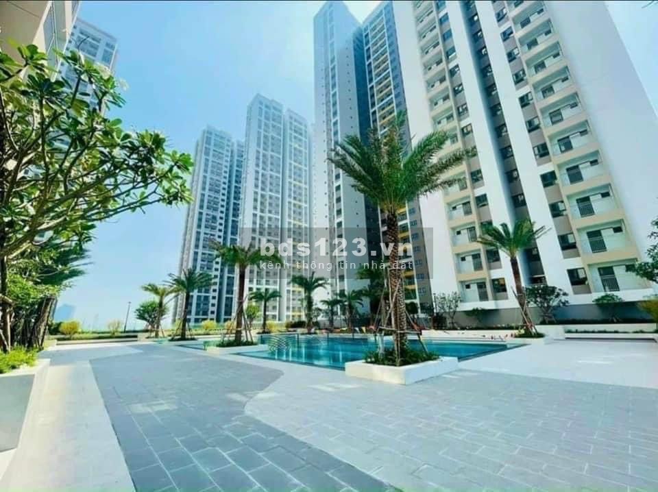 Căn góc 2PN 73m2 Q7 Riverside máy lạnh và rèm cửa giá 8.5triệu