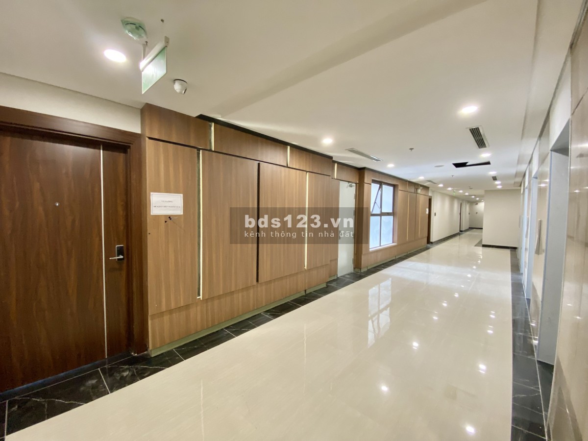 Bán căn hộ mới 3 ngủ - 105 m2 - 3.28 tỷ, gần Phố Cổ, cắt lỗ gần 1 tỷ so với hợp đồng, full nội thất