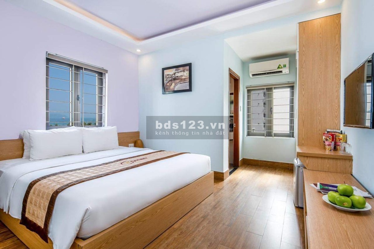 Bán nhà nhanh Toà căn hộ 5 tầng view biển giá 7tỷxx ( giá củ 12tỷ xx )