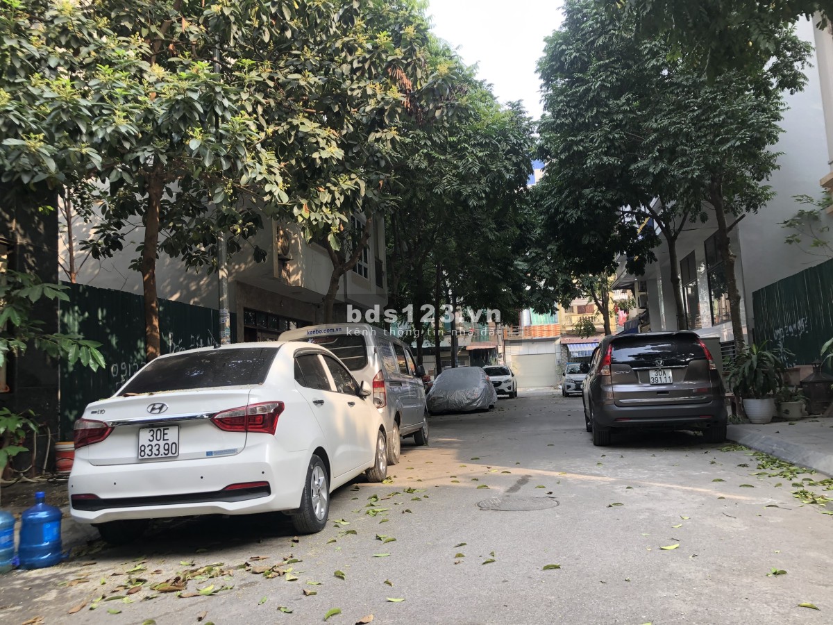 NHÀ ĐẸP ĐẠI LINH, TRUNG VĂN - PHÂN LÔ KD Ô TÔ VÀO NHÀ - 40M 5TẦNG 4TỶ3