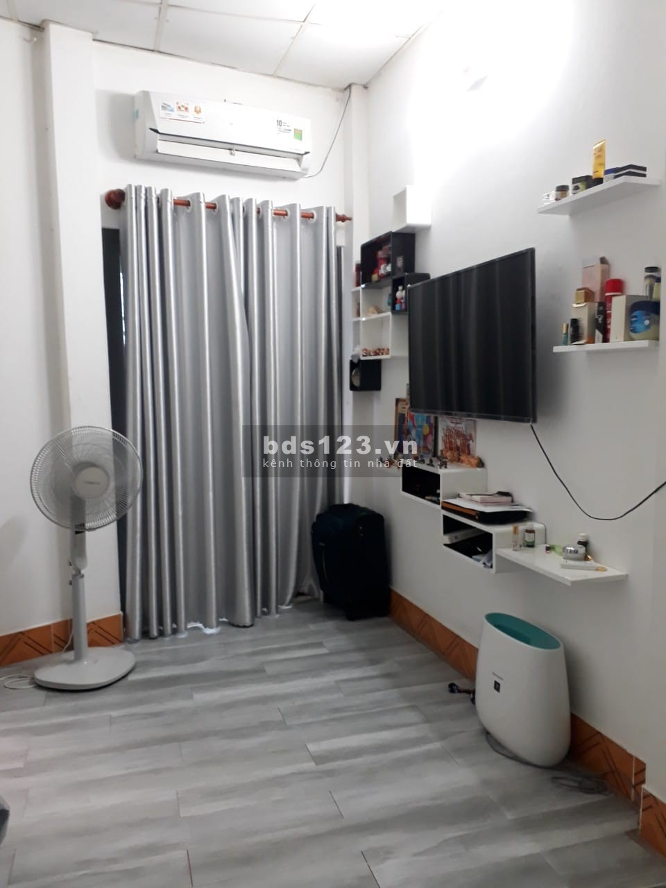 Bán nhà riêng P.14, Quận 6 2TANG 6X5 HẺM 3M THÔNG 2PN 2WC chỉ 2.75 tỷ