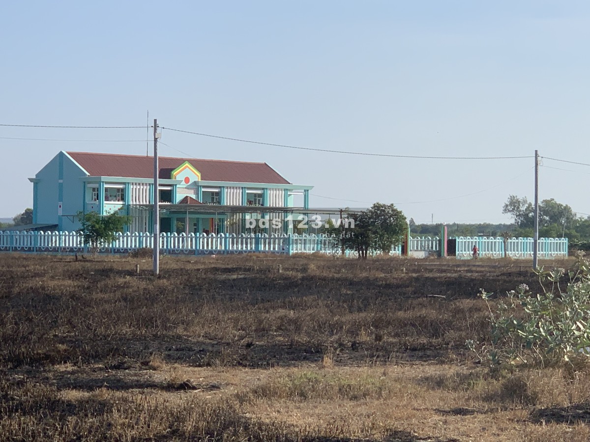 Cần bán đất nền 200m2 tại Mương Mán, Hàm Thuận Nam