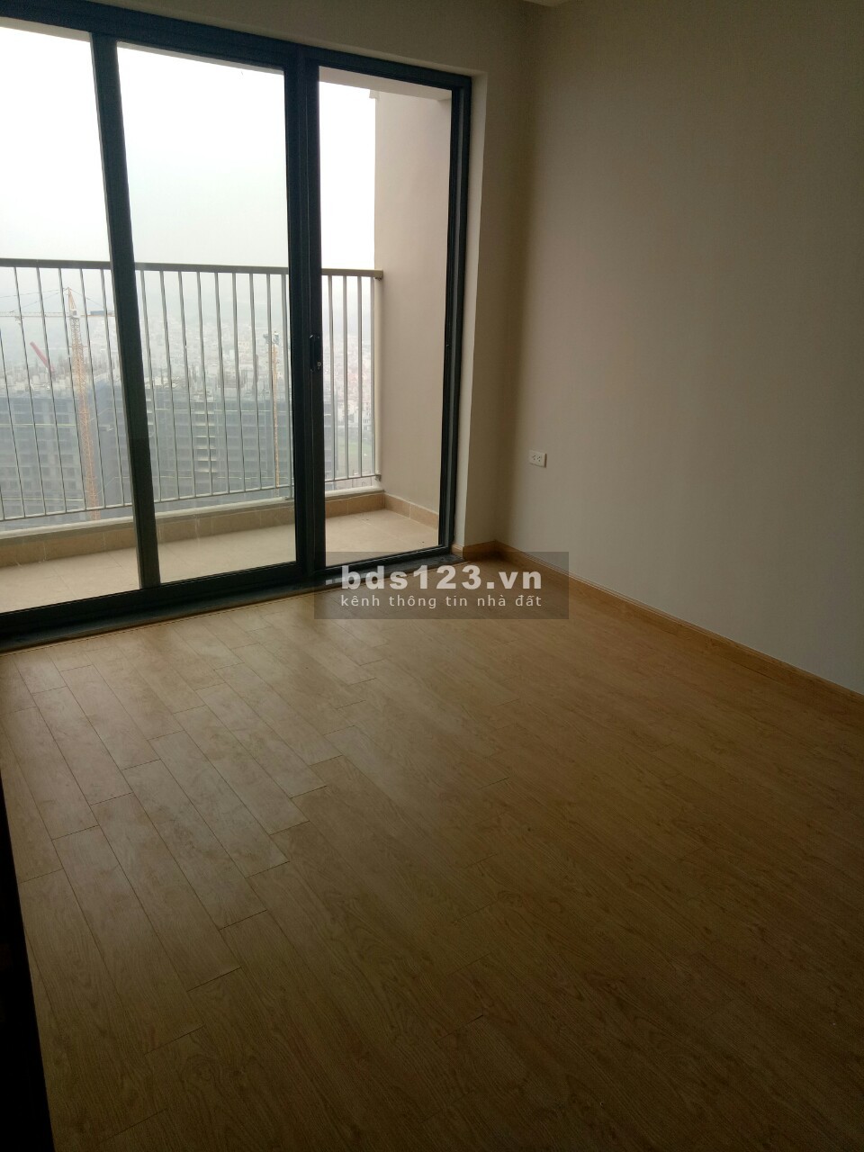 Cho thuê căn góc 02 chung cư XUÂN MAI RIVERSIDE