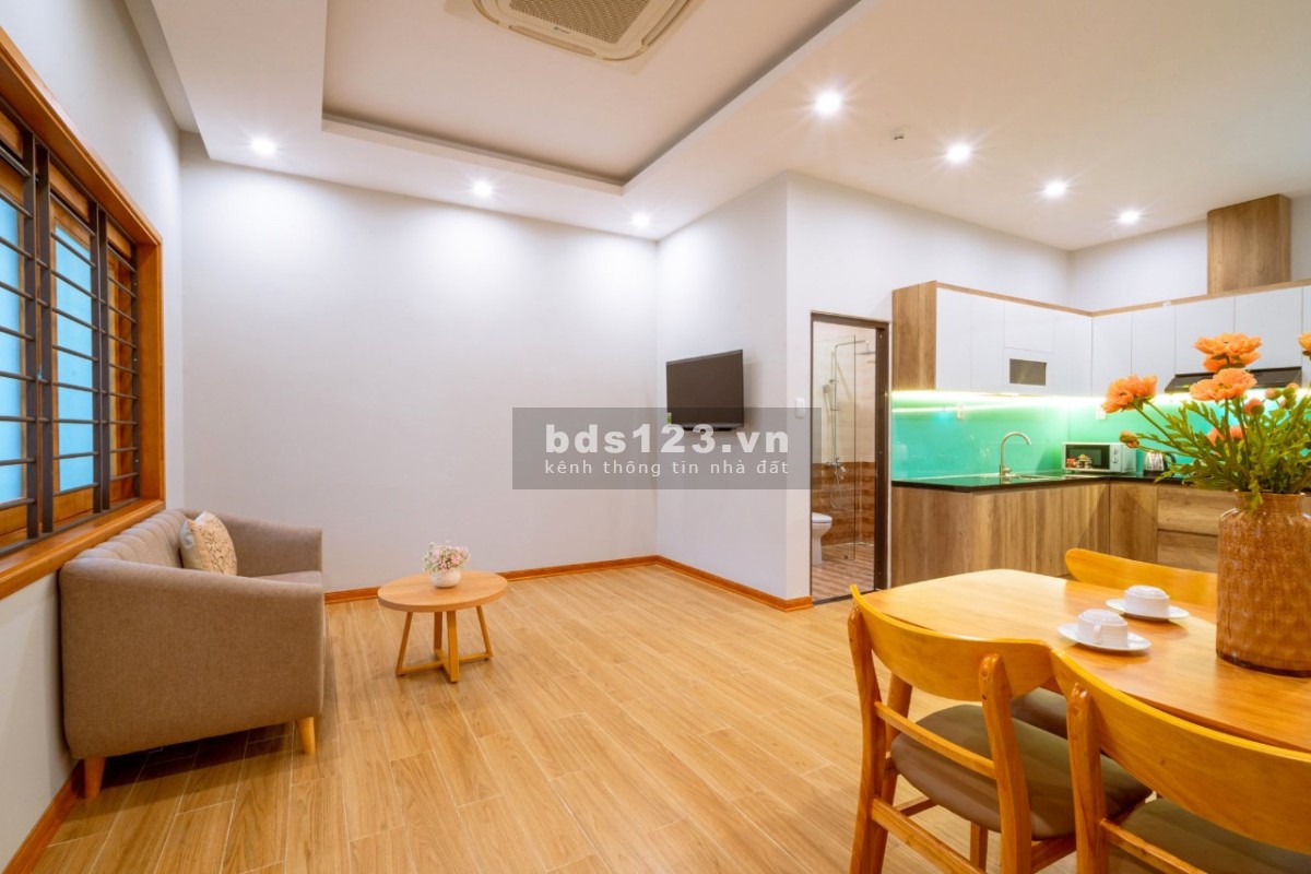 Bán nhà nhanh Toà căn hộ 5 tầng view biển giá 7tỷxx ( giá củ 12tỷ xx )