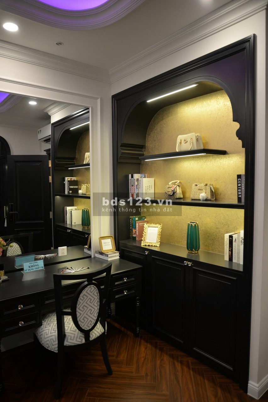 Chính chủ cần bán Shophouse đối diện TT Tp, thích hợp ở và buôn bán