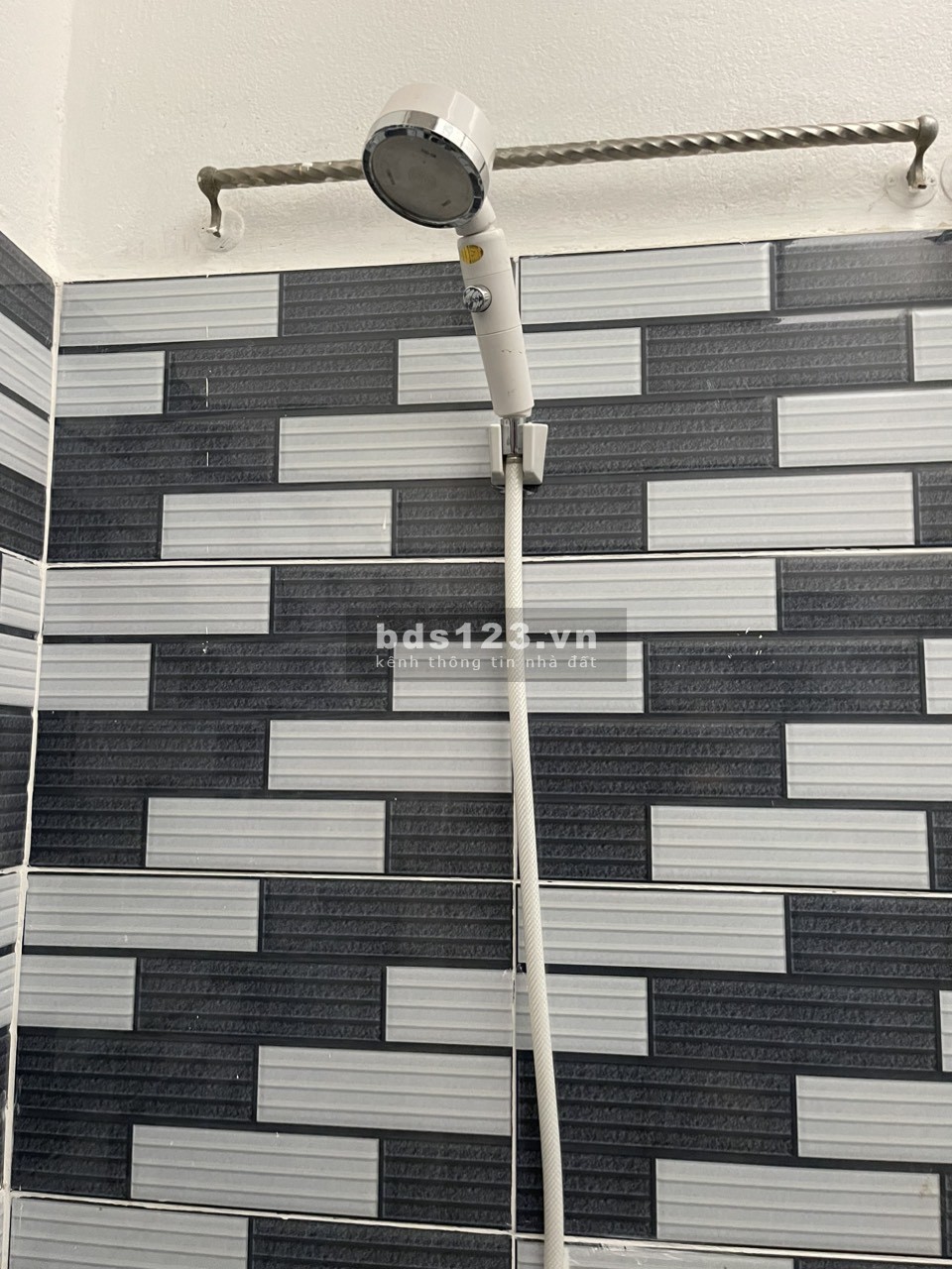 Cho thuê phòng trọ có gác 36m2 lối đi riêng, giờ giấc tự do, Bình Thới, Q11