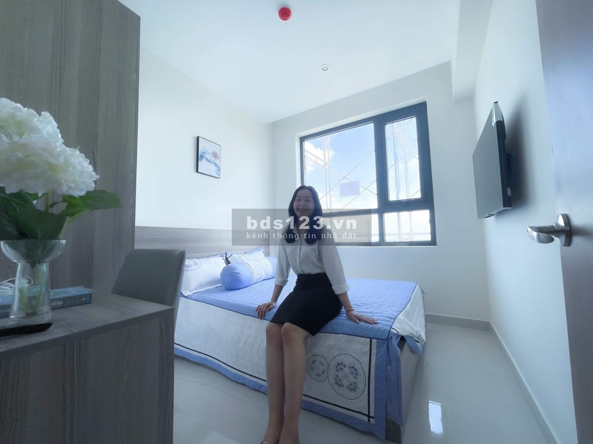 Bán căn hộ 2 phòng ngủ, 2 nhà vệ sinh. Sổ hồng lâu dài