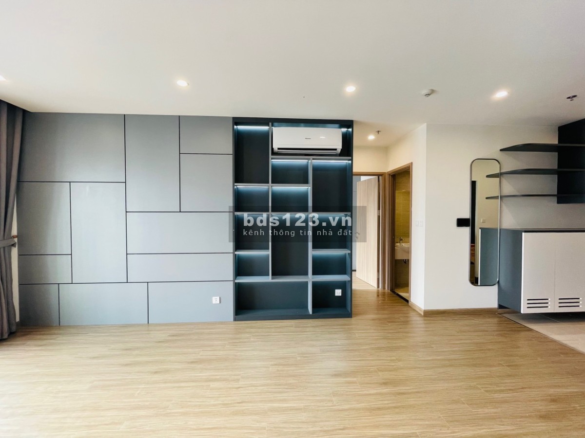 (Mới) bán căn 3 ngủ, nhà mới chưa ở, tầng cao, view bể bơi cực sịn, giá 3.1 tỷ bao phí.