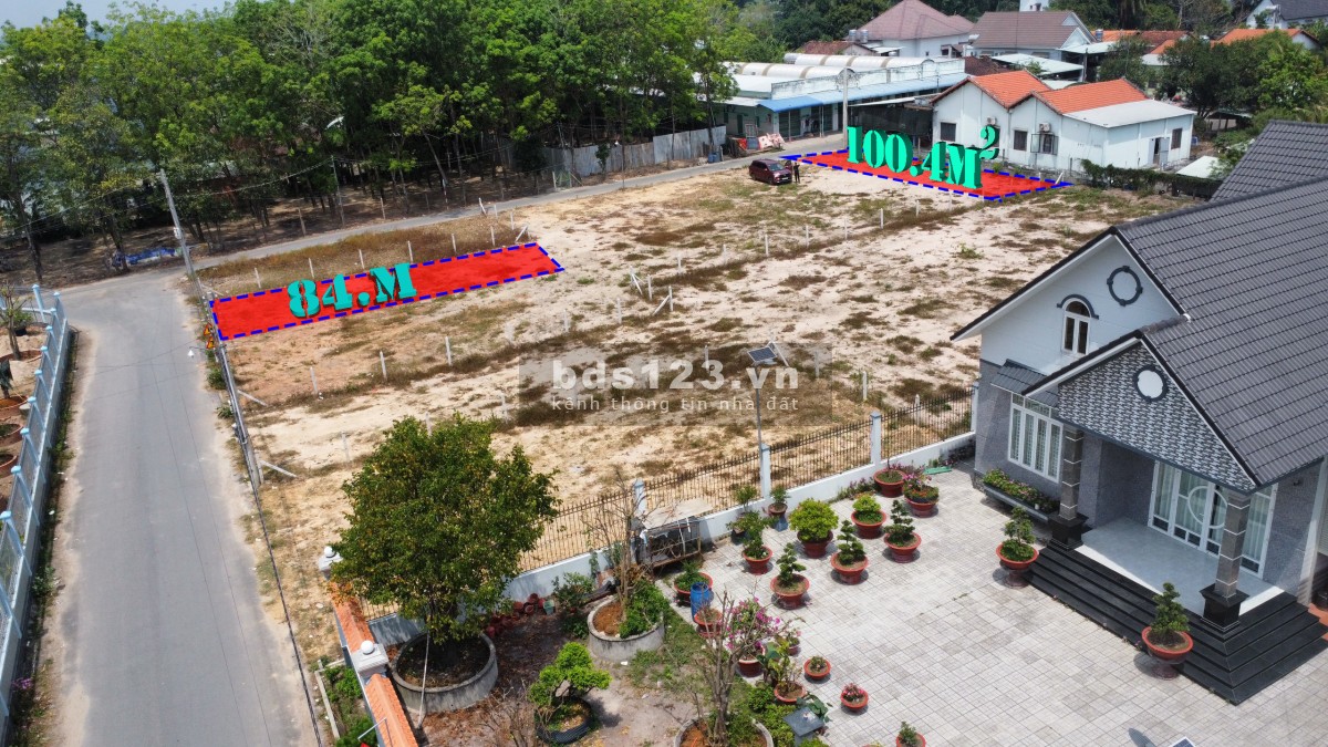 Bán gấp nền đất đối diện trường tiểu học Định Hòa - TP TDM.