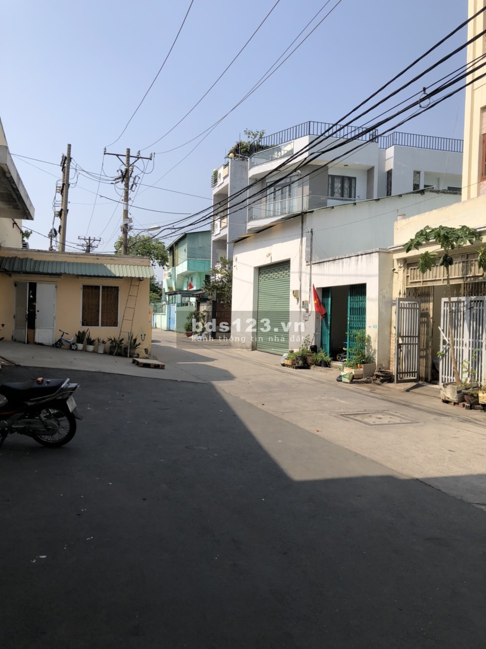 Cho thuê nhà mới nguyên căn - 1 Trệt 2 Lầu