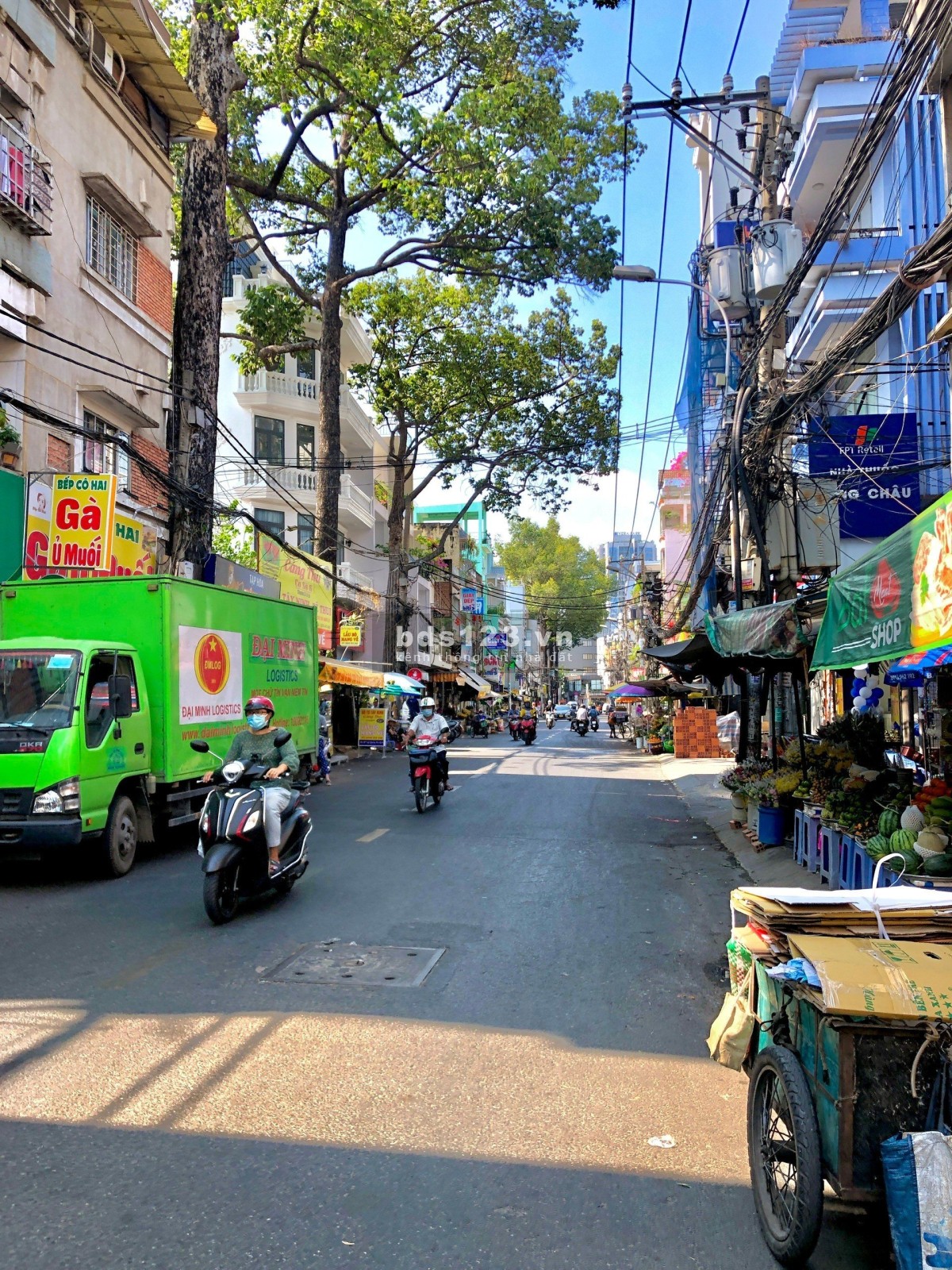 Cho thuê nhà căn góc đường Ngô Quyền Quận 10