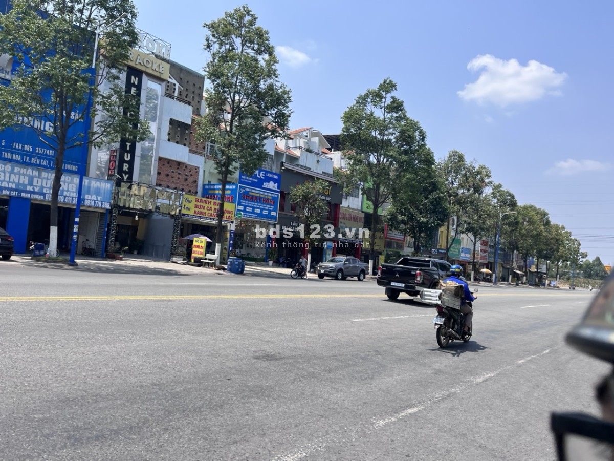Bán nhanh đất 150m2 (5X30m2) dân cư đông sát trường học, đường nhựa lớn