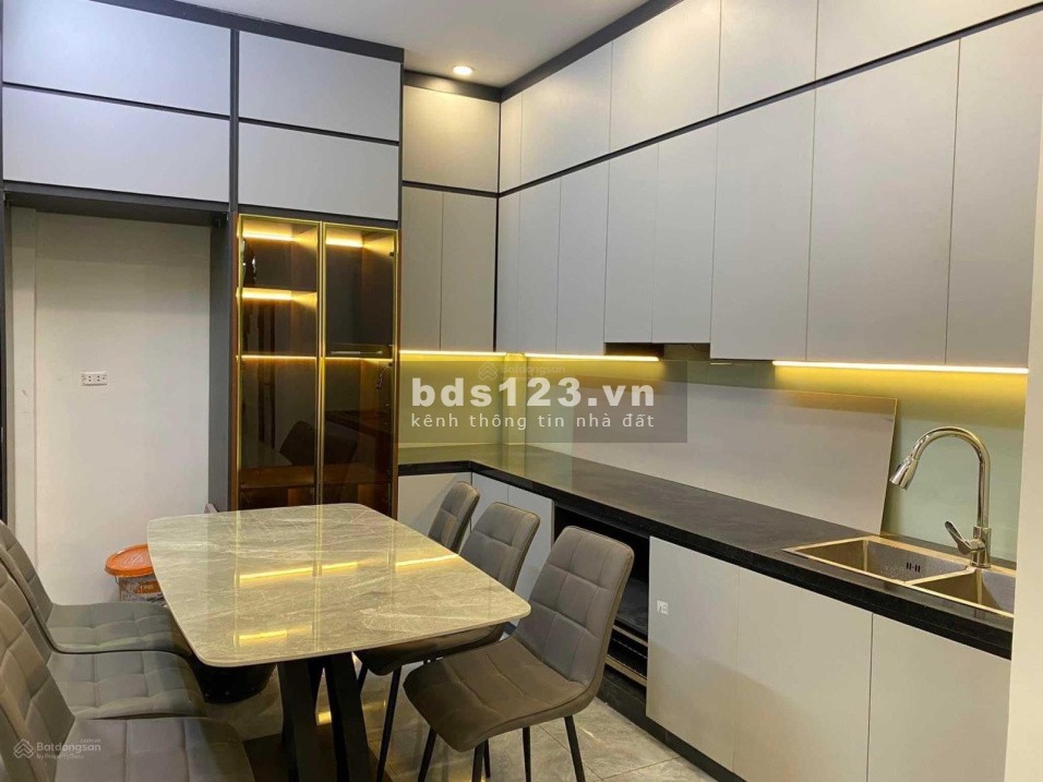 Bán nhà riêng Đại Lộ Thăng Long, Mễ Trì, Nam Từ Liêm. DT 64m², 8 tỷ, thang máy, ôtô, thông thoáng.
